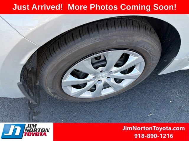 Used 2026 Toyota Corolla LE FWD image 9