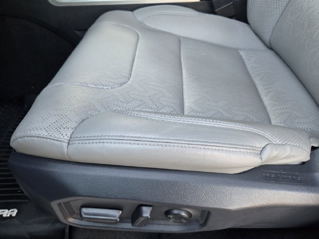 Used 2023 Toyota Tundra Limited AWD/4WD image 21