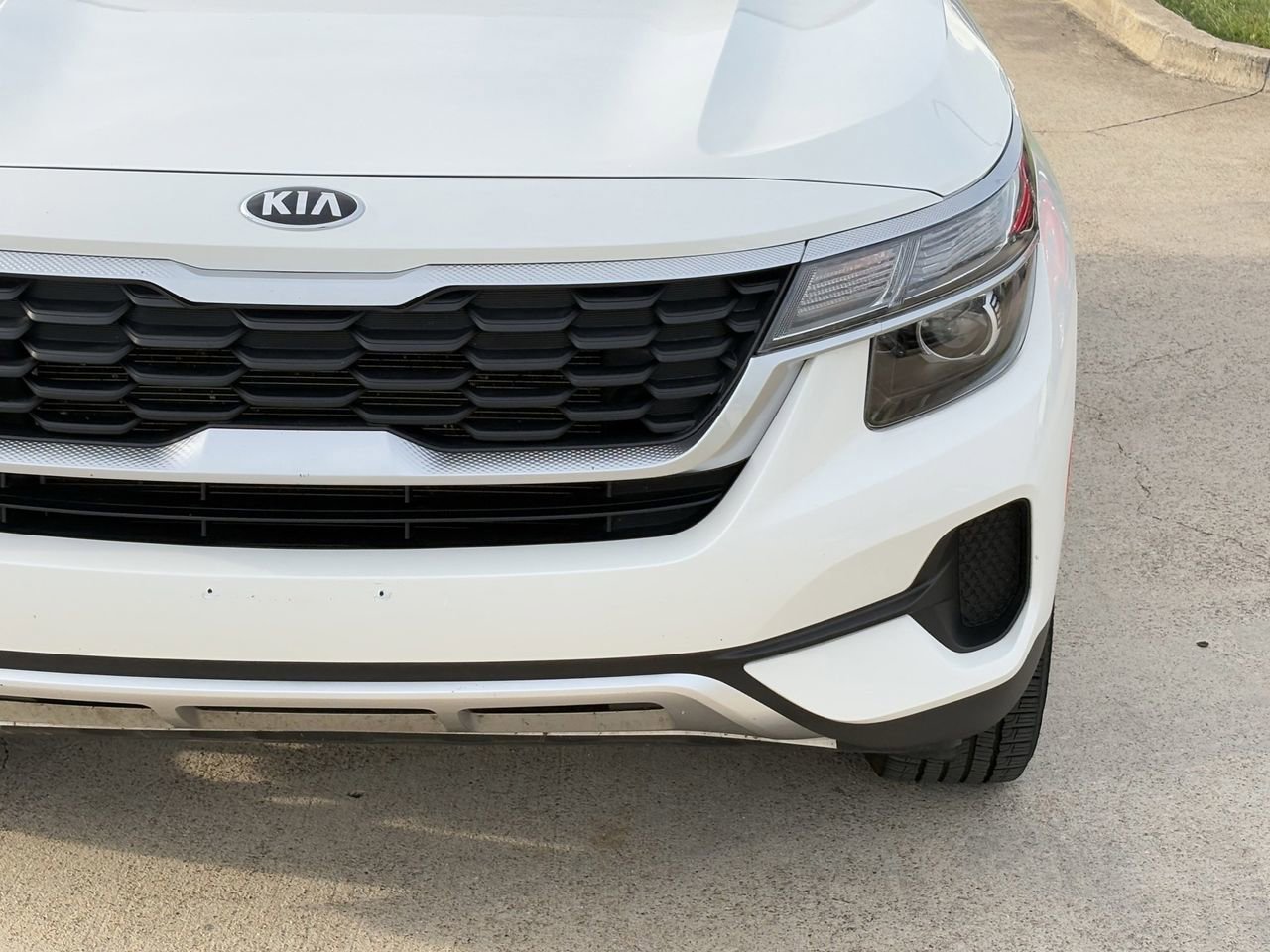 Used 2021 Kia Seltos LX AWD/4WD image 10