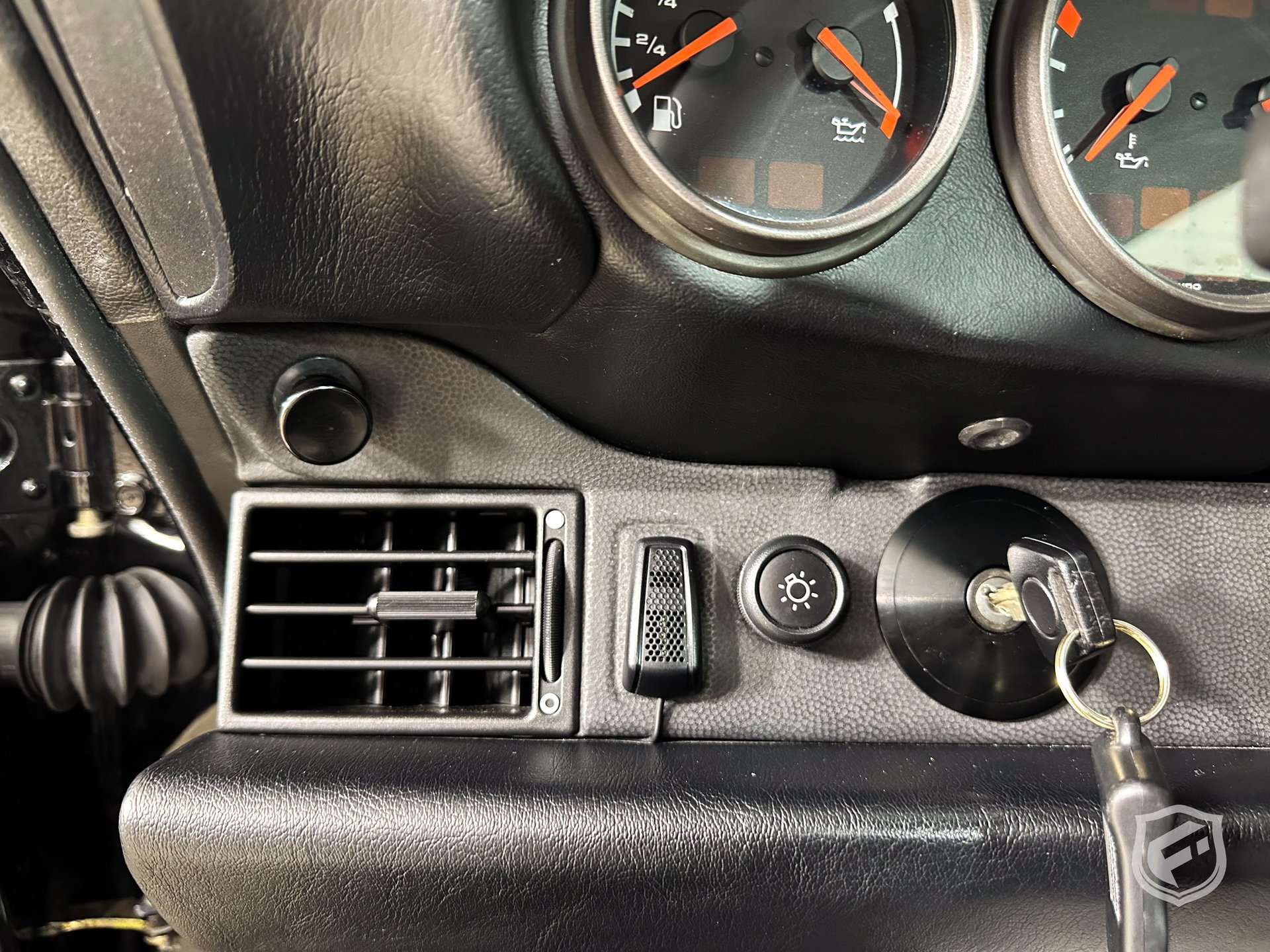 Used 1998 Porsche 911 GT3 RS image 31