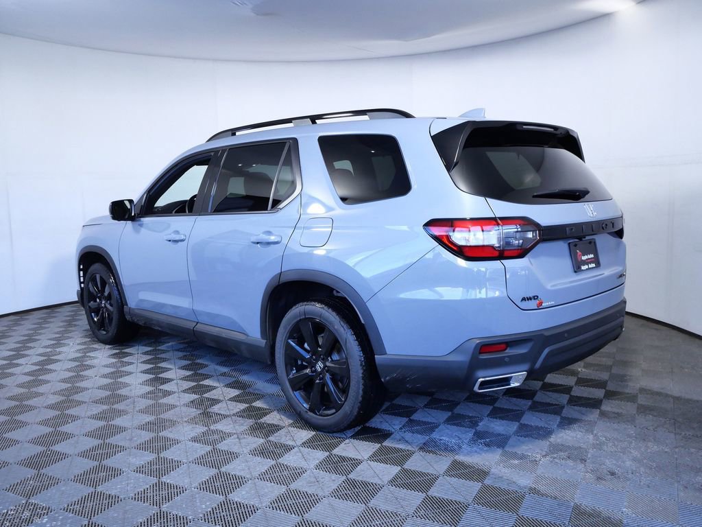 Used 2025 Honda Pilot Black Edition image 6