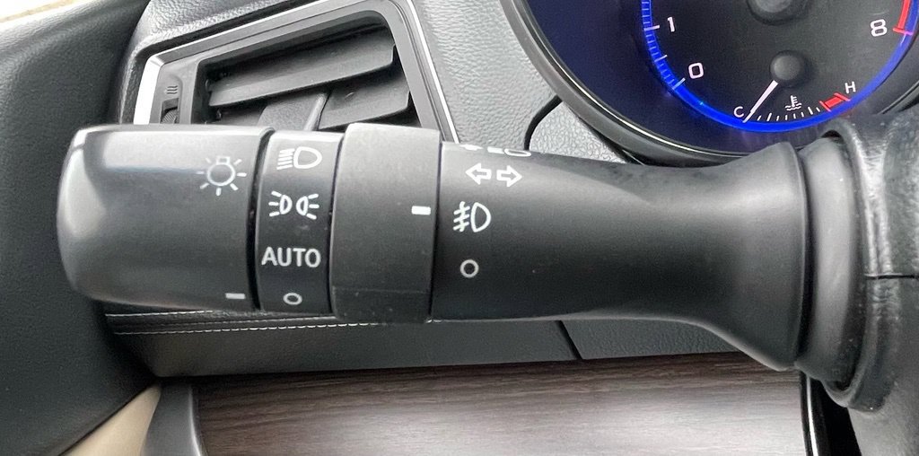 Used 2018 Subaru Legacy 2.5i Limited AWD/4WD image 17