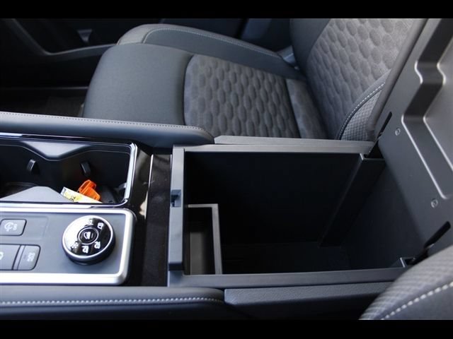 New 2026 Nissan Pathfinder SV AWD/4WD image 32