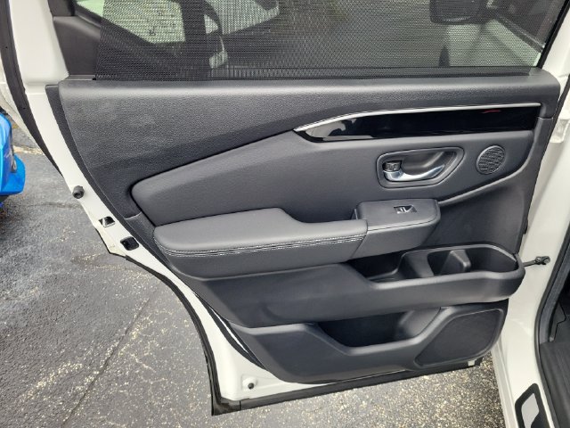Used 2025 Honda Pilot EX-L image 14