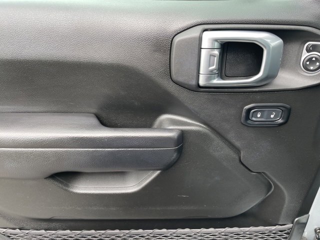 Used 2023 Jeep Gladiator Rubicon w/ Trailer Tow Package image 18