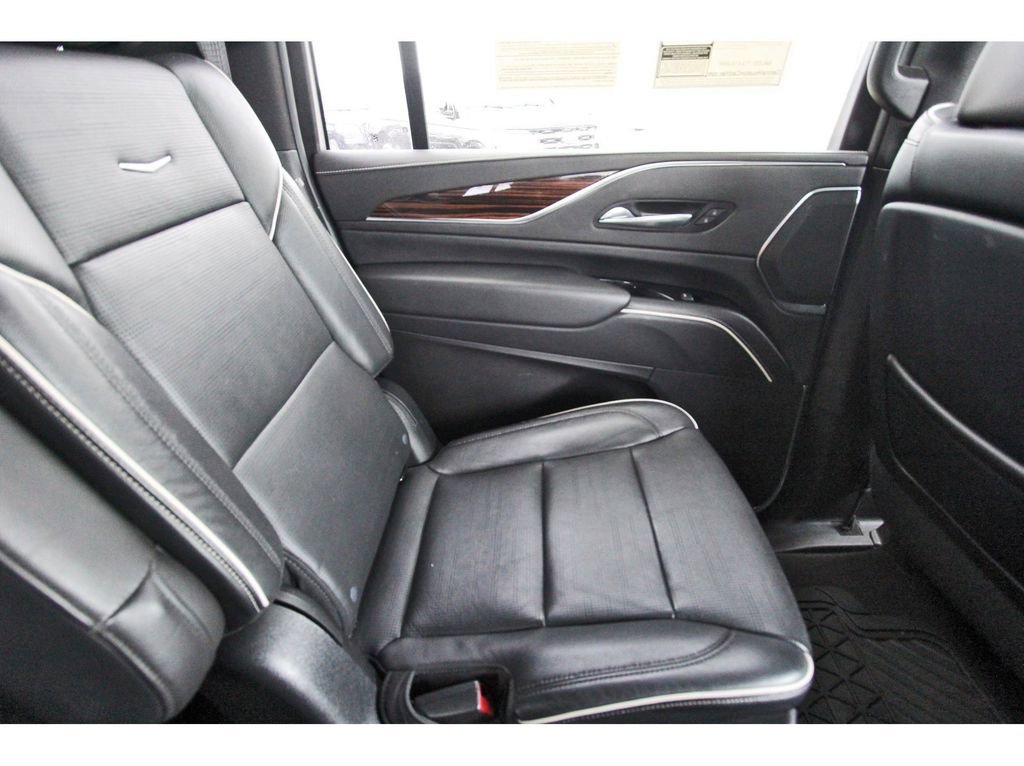 Used 2023 Cadillac Escalade ESV Premium Luxury RWD image 11
