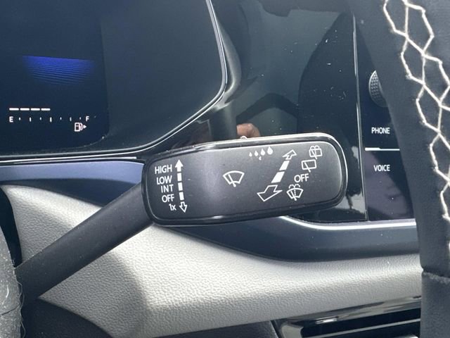 Certified 2022 Volkswagen Taos SE w/ Panoramic Sunroof Package image 25