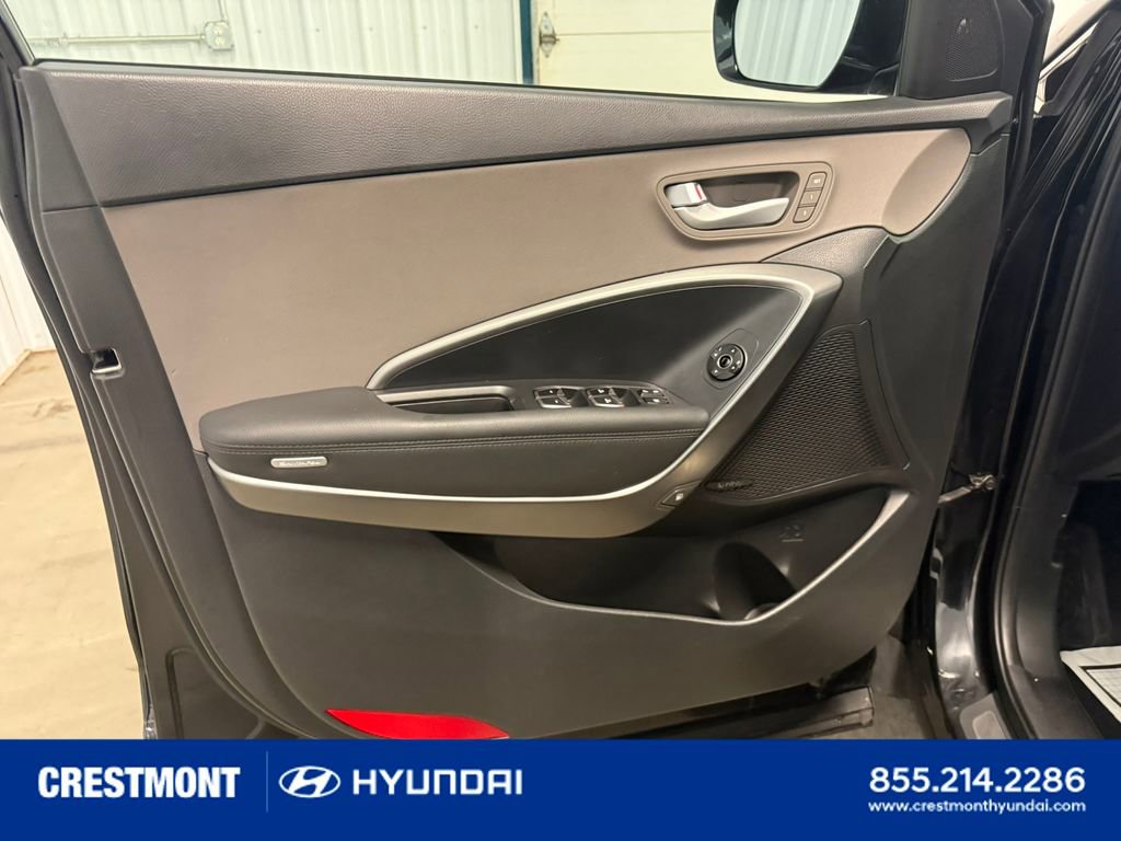 Used 2017 Hyundai Santa Fe Sport 2.0T AWD/4WD image 25