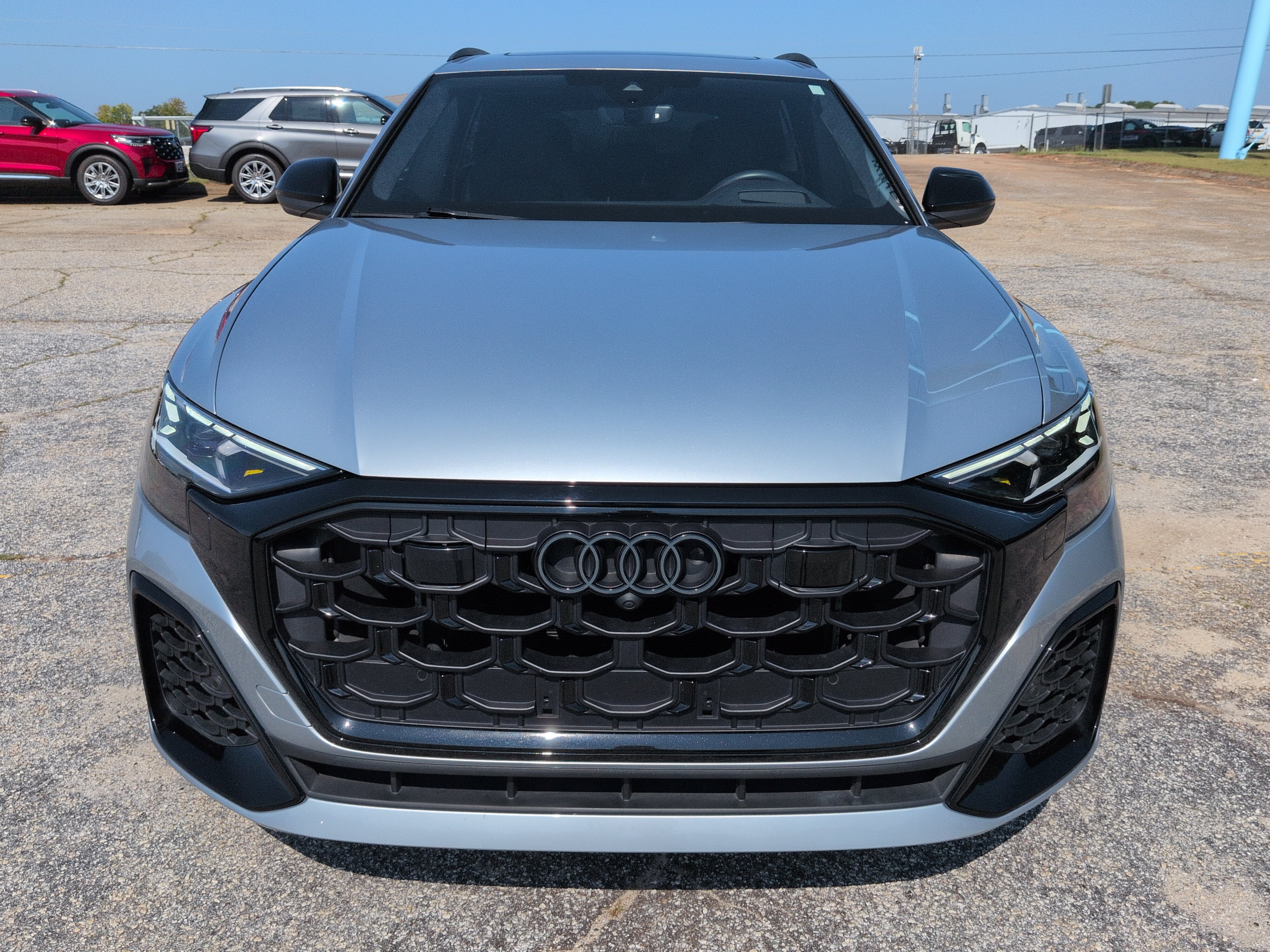 Used 2025 Audi SQ8 Prestige w/ Prestige Package AWD/4WD image 7