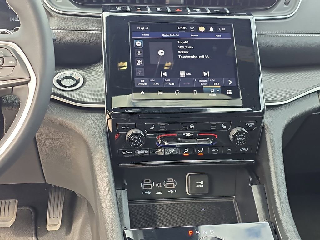 Used 2025 Jeep Grand Cherokee L Altitude image 18