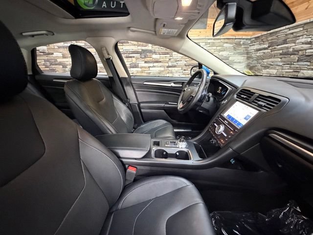 Used 2019 Ford Fusion Titanium AWD/4WD image 15