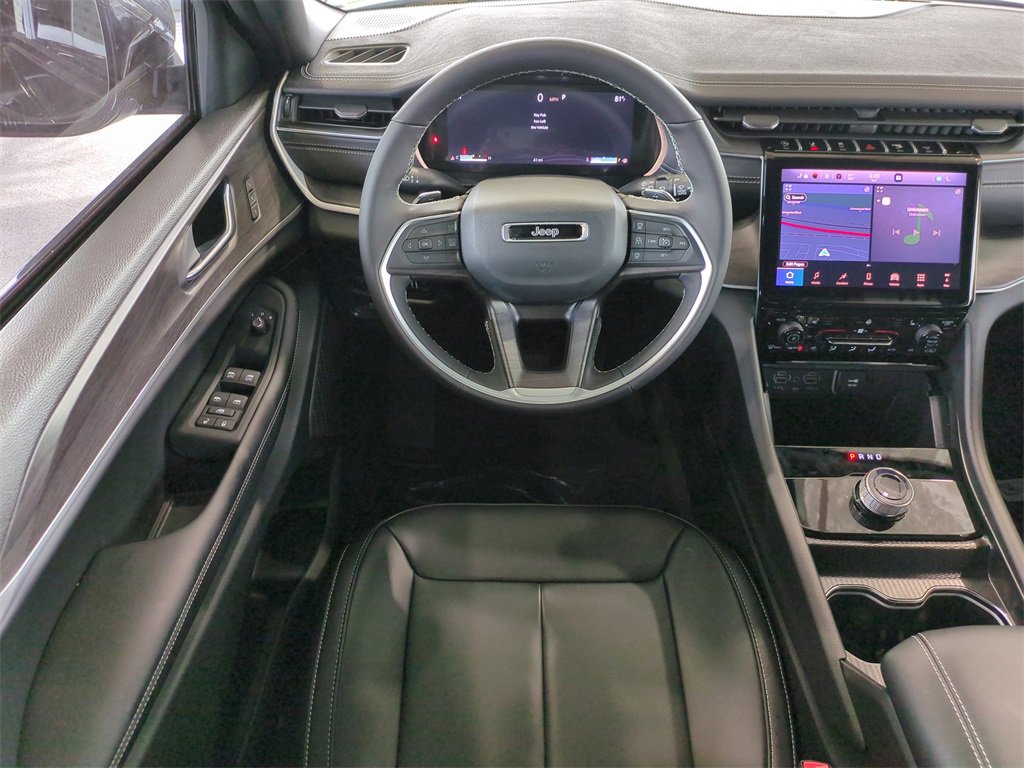 New 2025 Jeep Grand Cherokee Limited image 17