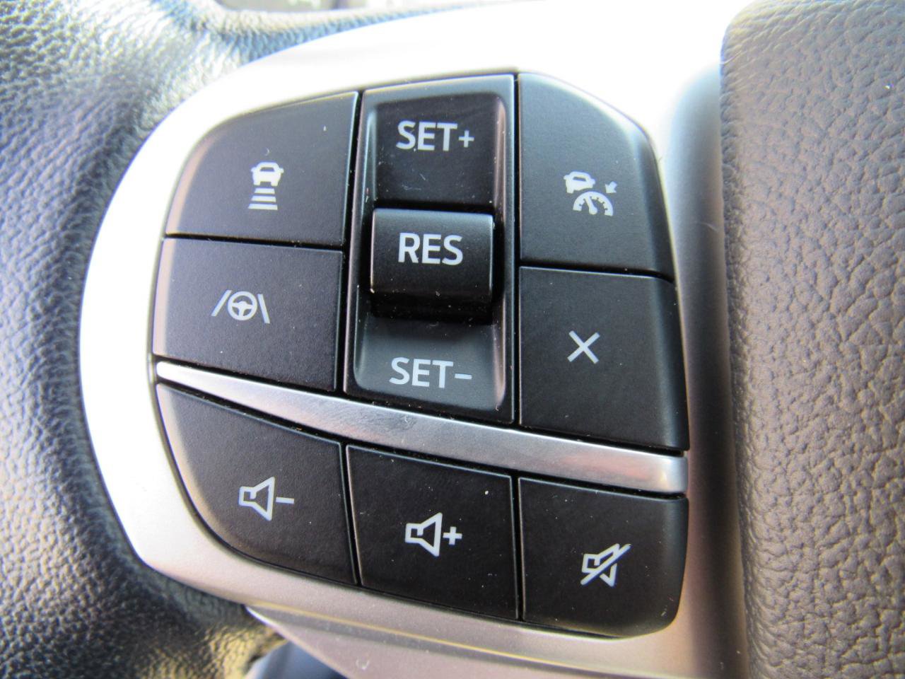 Used 2022 Ford Explorer Limited w/ Equipment Group 301A image 13