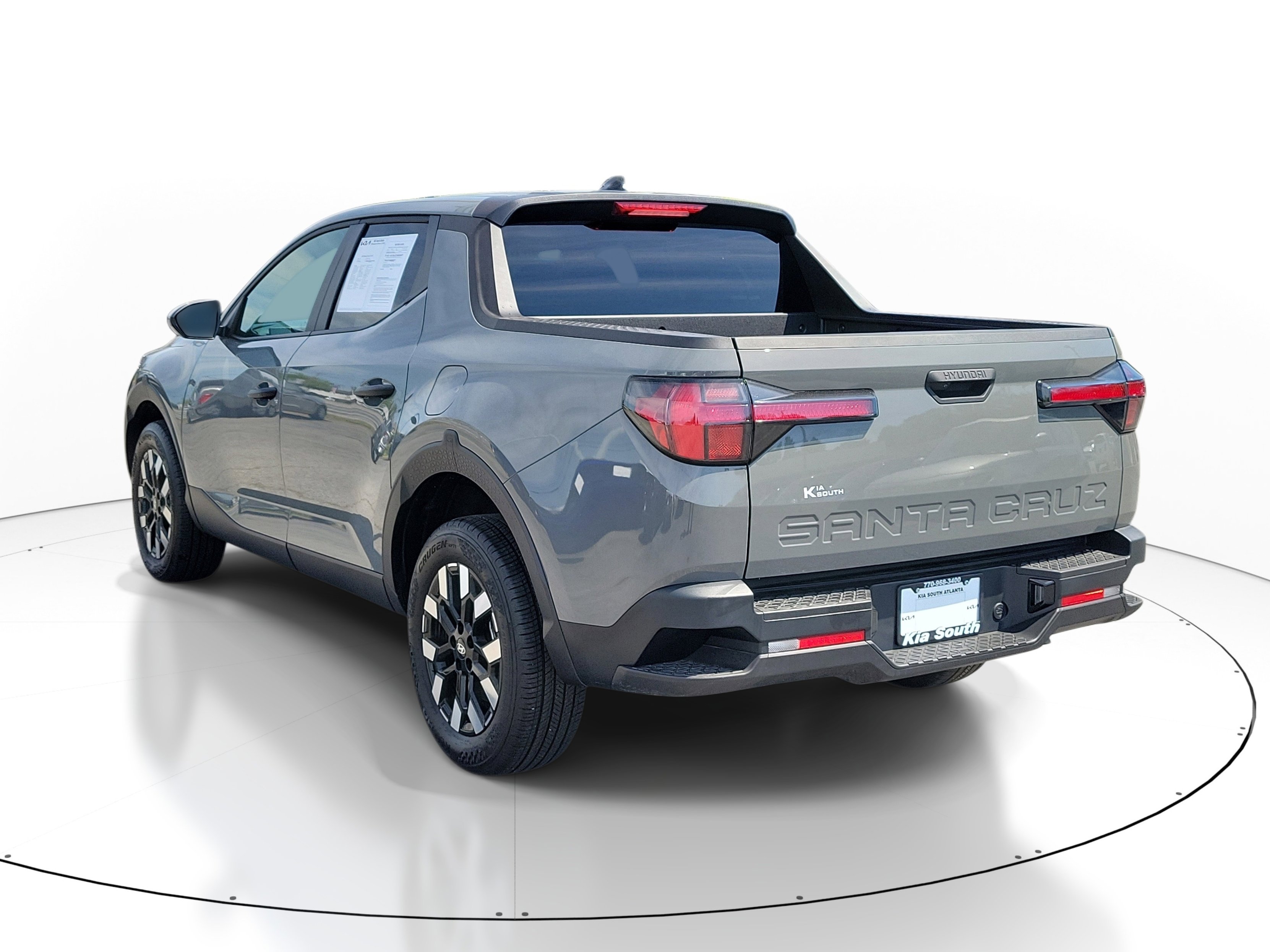 Used 2025 Hyundai Santa Cruz SE image 4