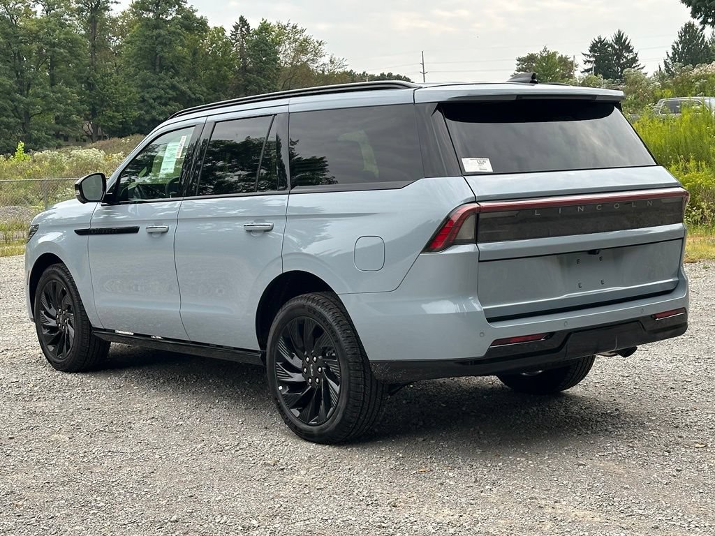 New 2027 Lincoln Navigator Reserve w/ Jet Appearance Package AWD/4WD image 34