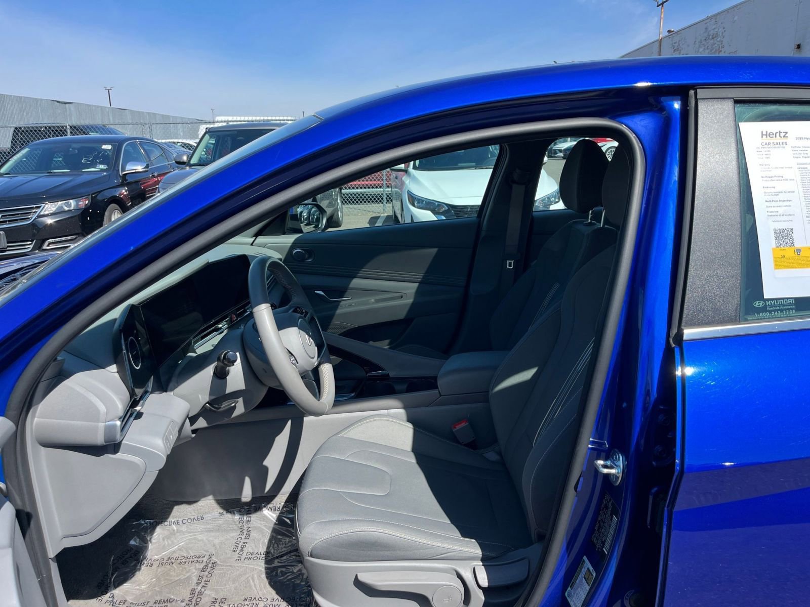 Used 2025 Hyundai Elantra SEL image 27