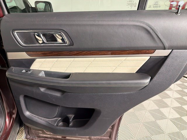 Certified 2018 Ford Explorer Platinum AWD/4WD image 37