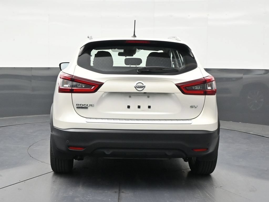 Used 2021 Nissan Rogue Sport SV FWD image 4