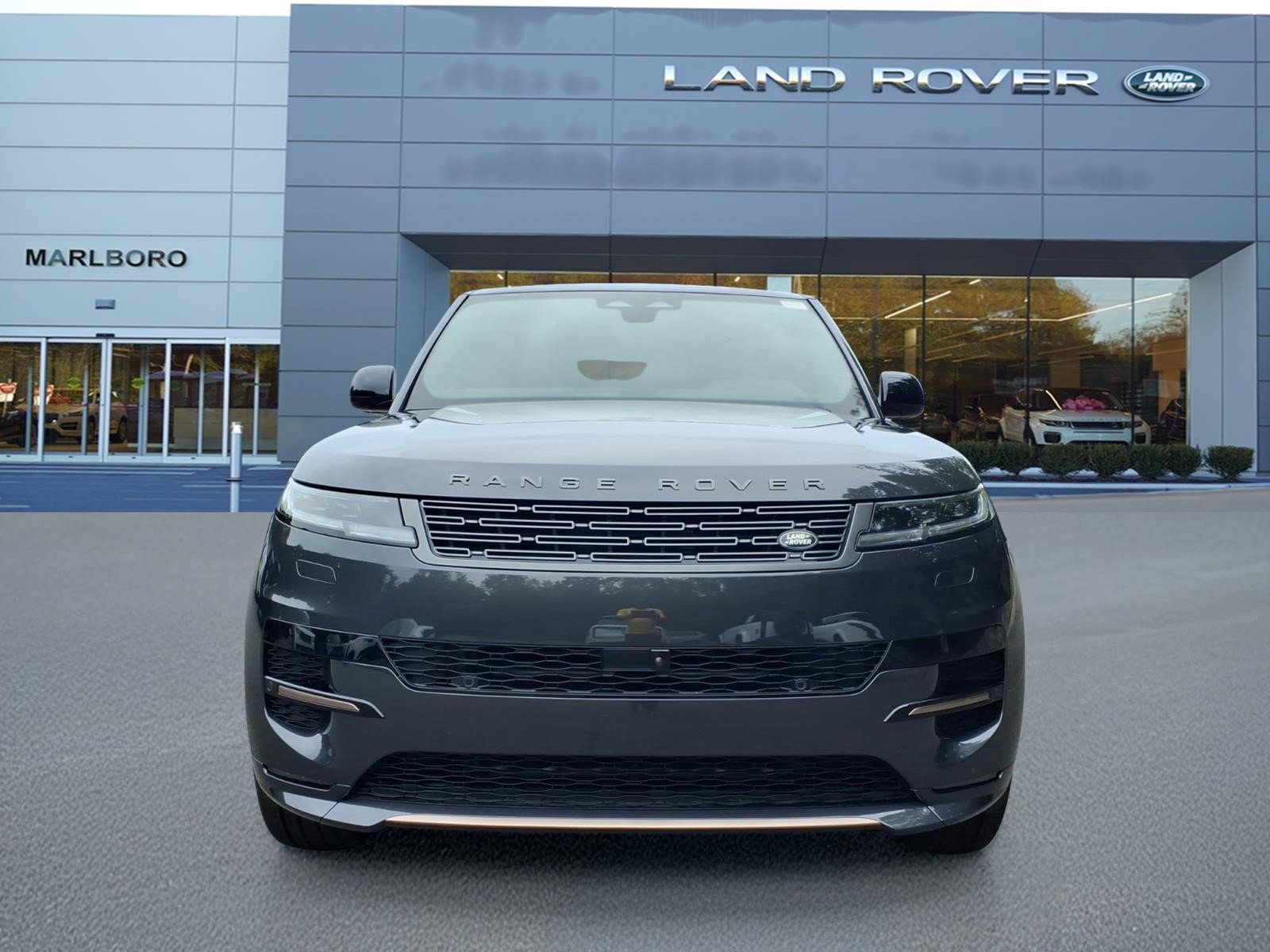 New 2027 Land Rover Range Rover Sport Dynamic SE AWD/4WD image 8