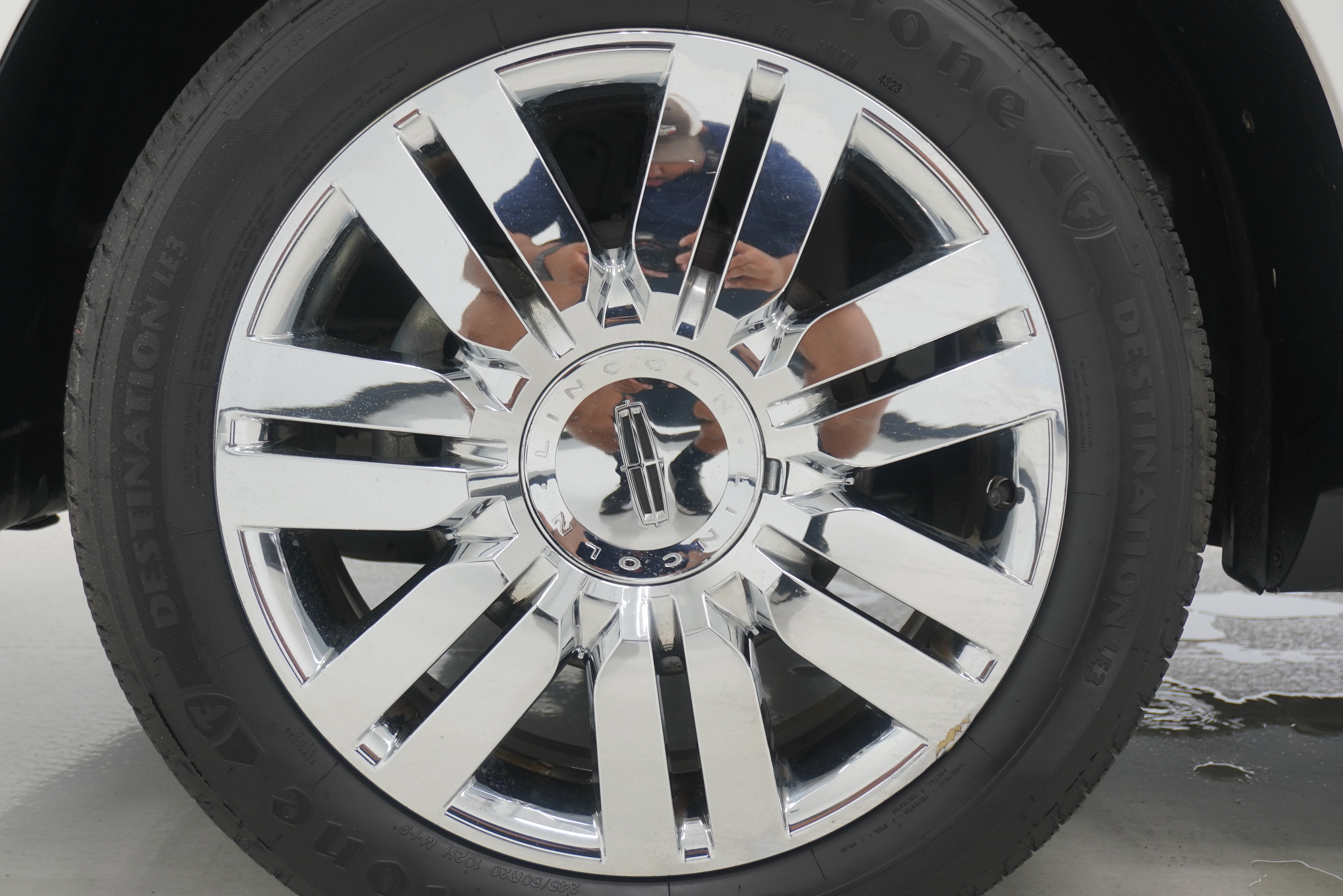 Used 2009 Lincoln MKX 2WD image 27