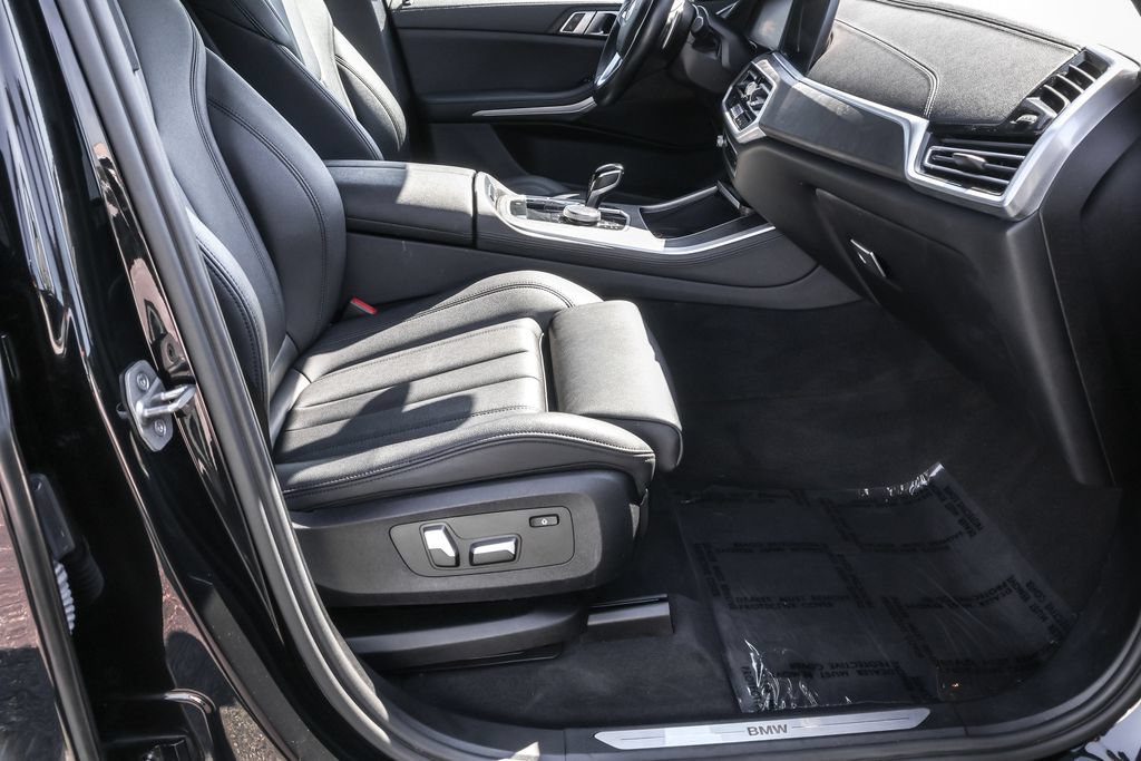 Used 2022 BMW X5 xDrive40i AWD/4WD image 42