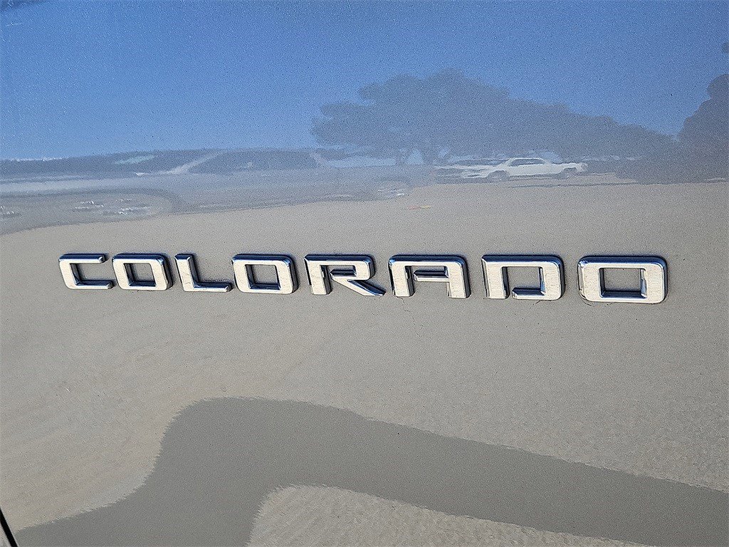 Used 2023 Chevrolet Colorado Z71 w/ Z71 Convenience Package 2 image 14