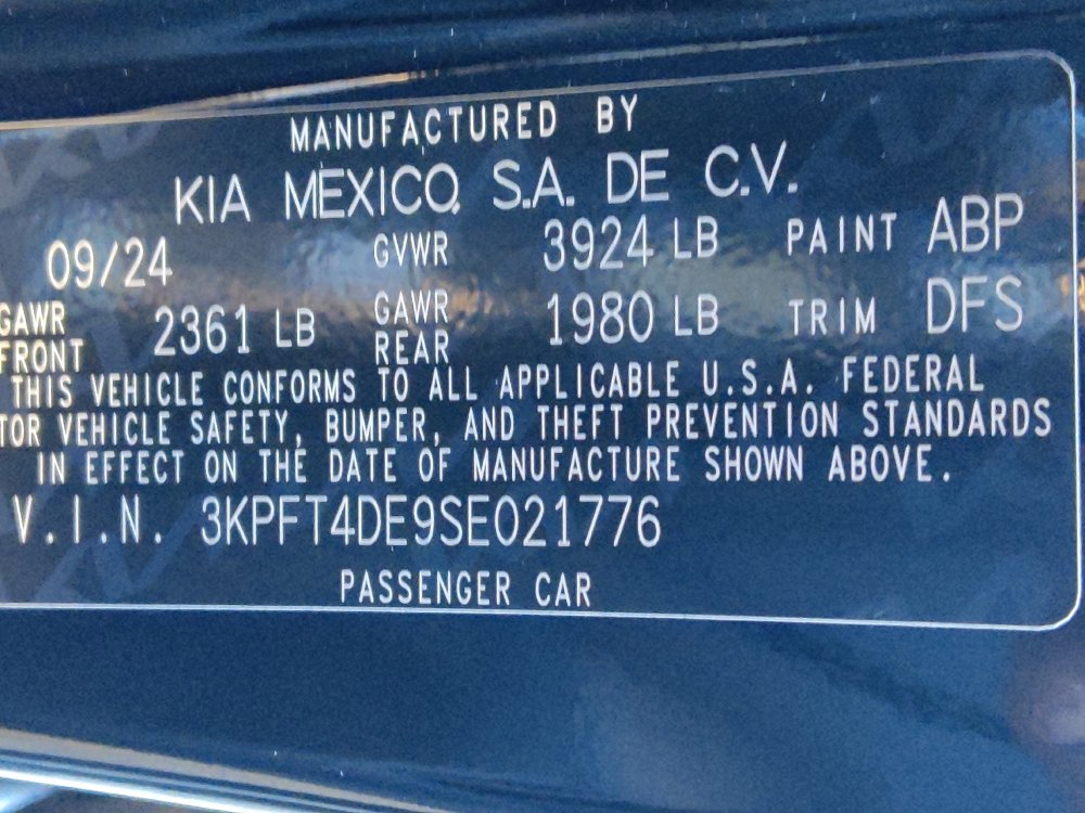 Used 2025 Kia K4 FWD image 33