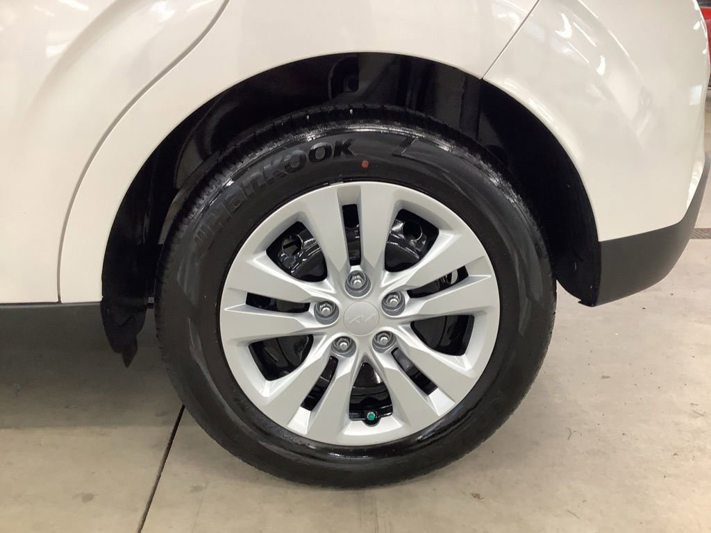 Certified 2025 Kia Soul LX FWD image 8