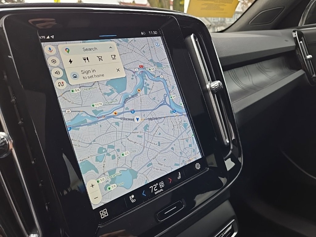 Certified 2023 Volvo C40 P8 Recharge Plus w/ Climate Package image 24