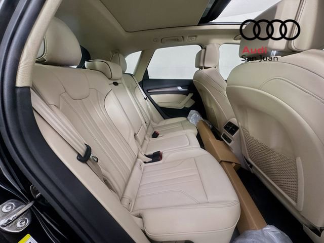 Used 2024 Audi Q5 2.0T Premium w/ Convenience Package image 35
