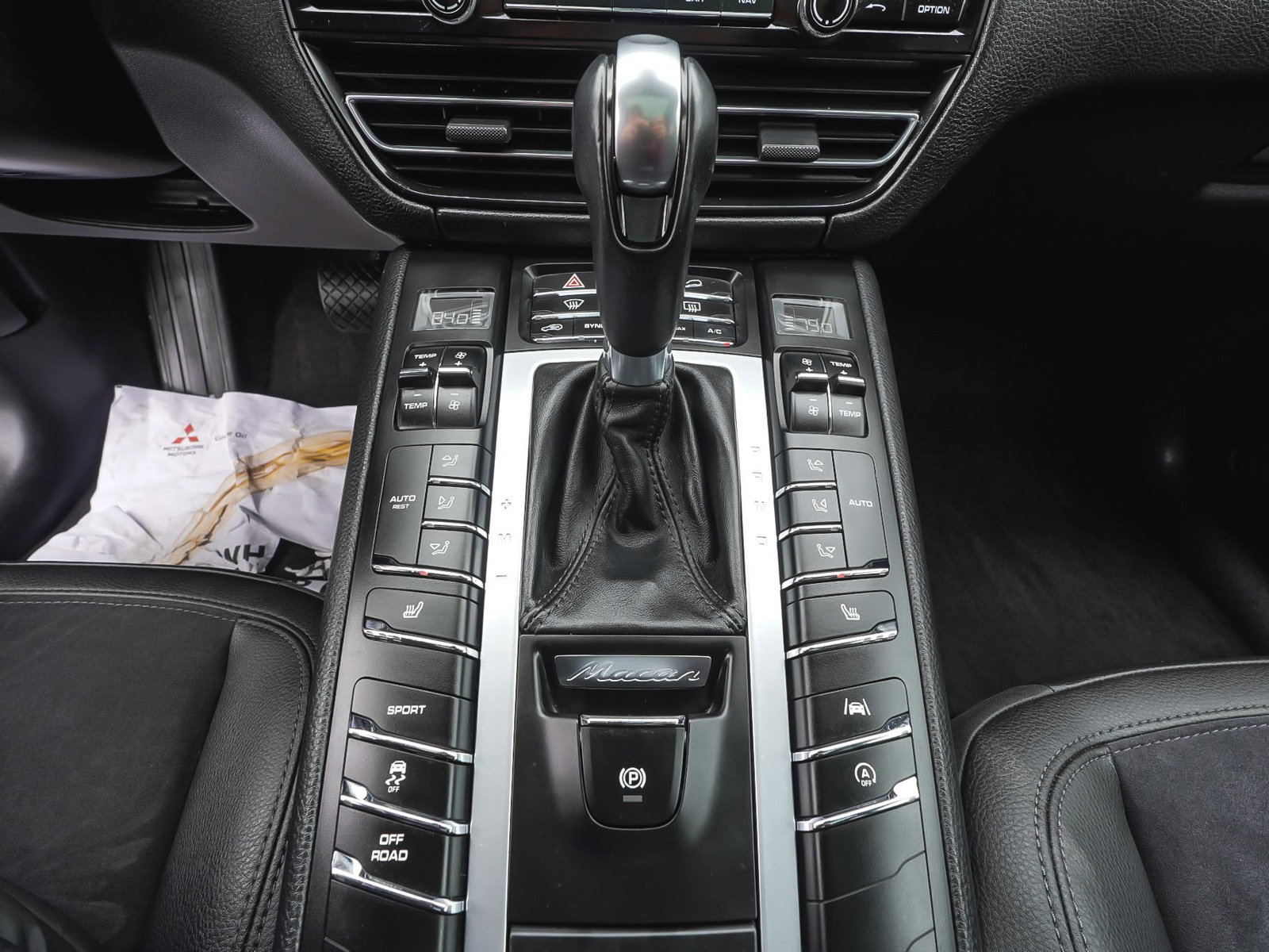Used 2021 Porsche Macan S AWD/4WD image 24