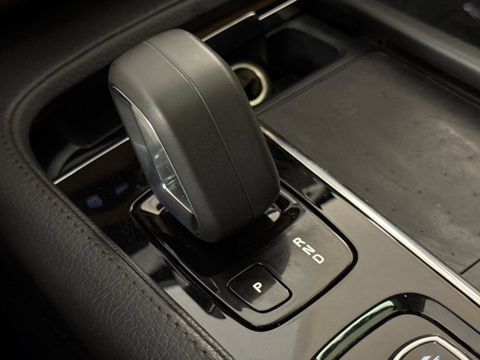 Used 2022 Volvo XC90 T8 Inscription Expression w/ Advanced Package image 22