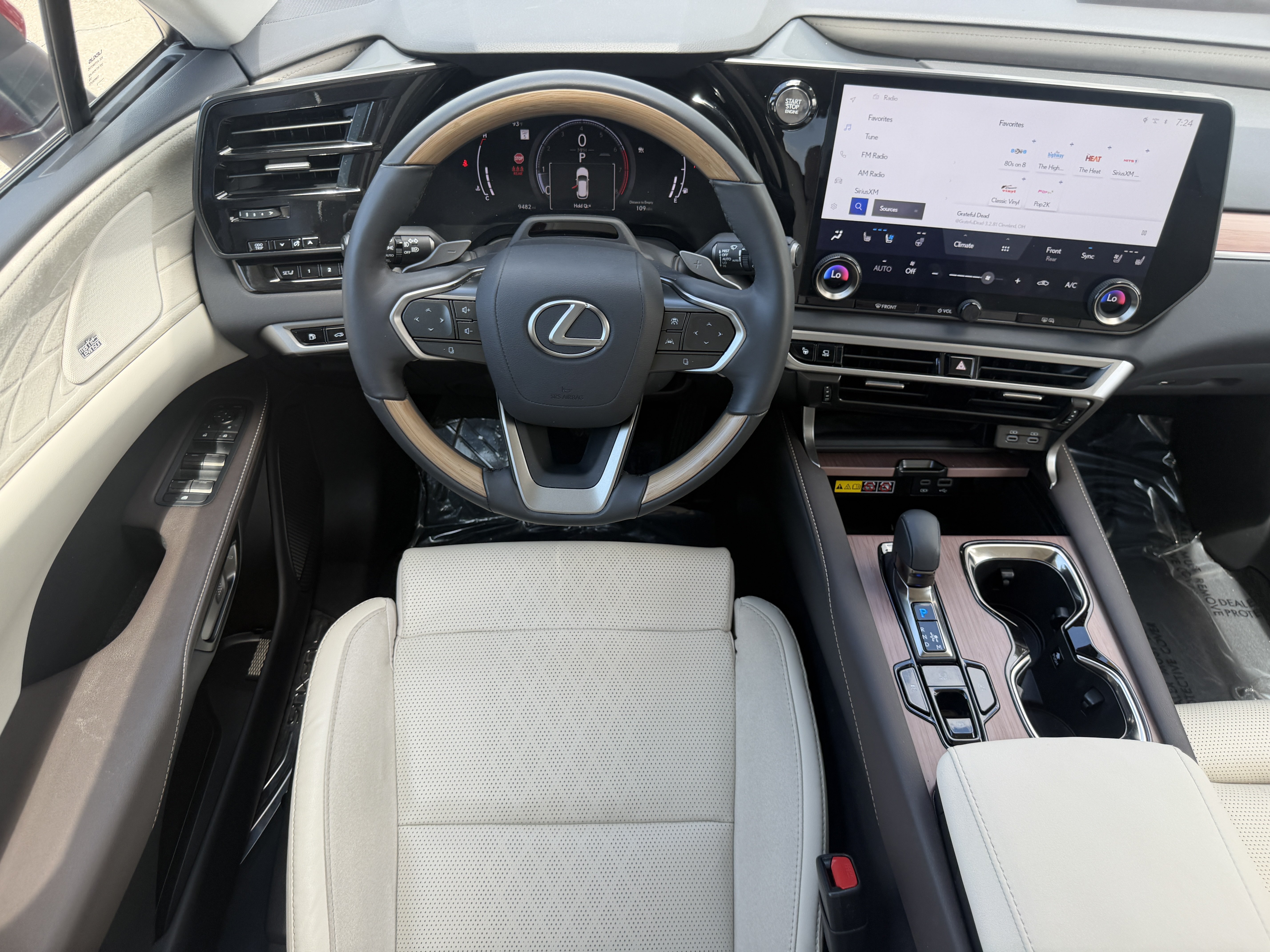 Used 2023 Lexus RX 350 FWD w/ Cold Area Package image 13