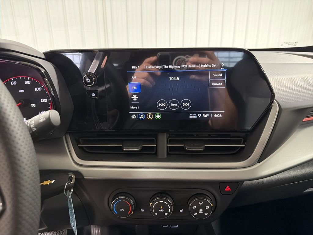 New 2026 Chevrolet Trax RS image 25