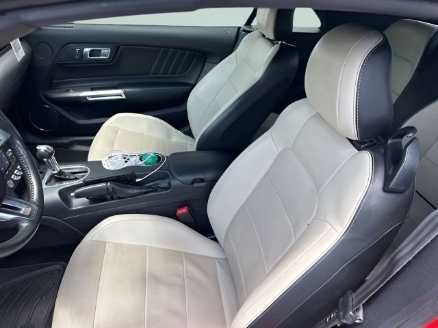 Used 2018 Ford Mustang Premium RWD image 11