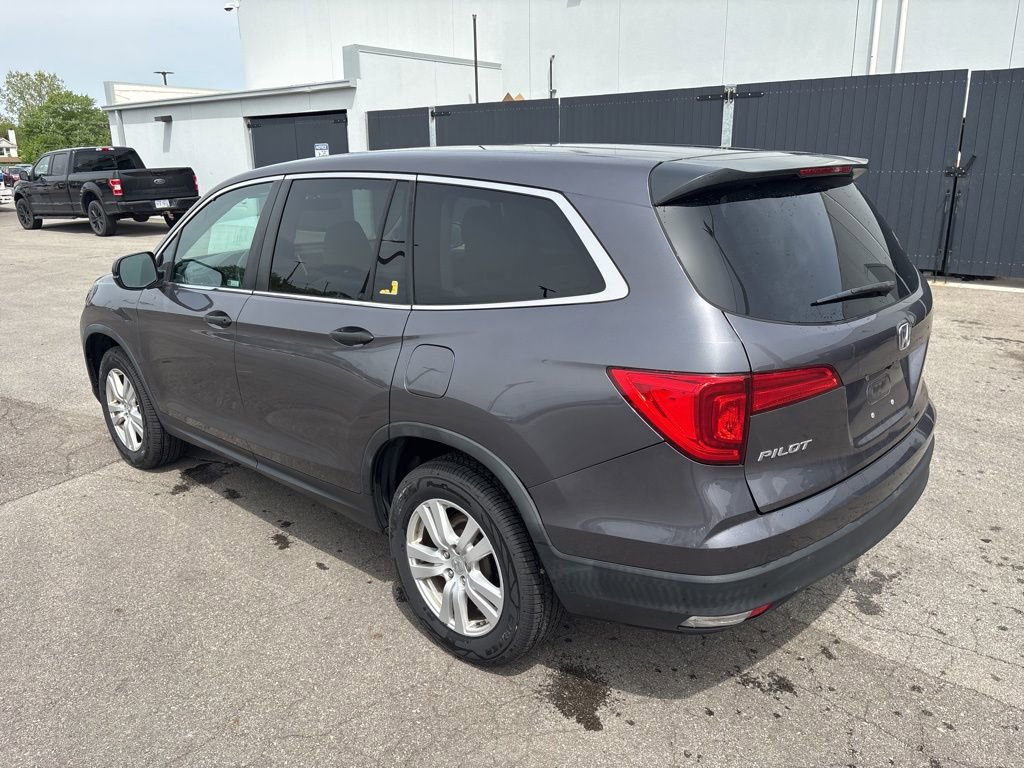 Used 2018 Honda Pilot LX image 4