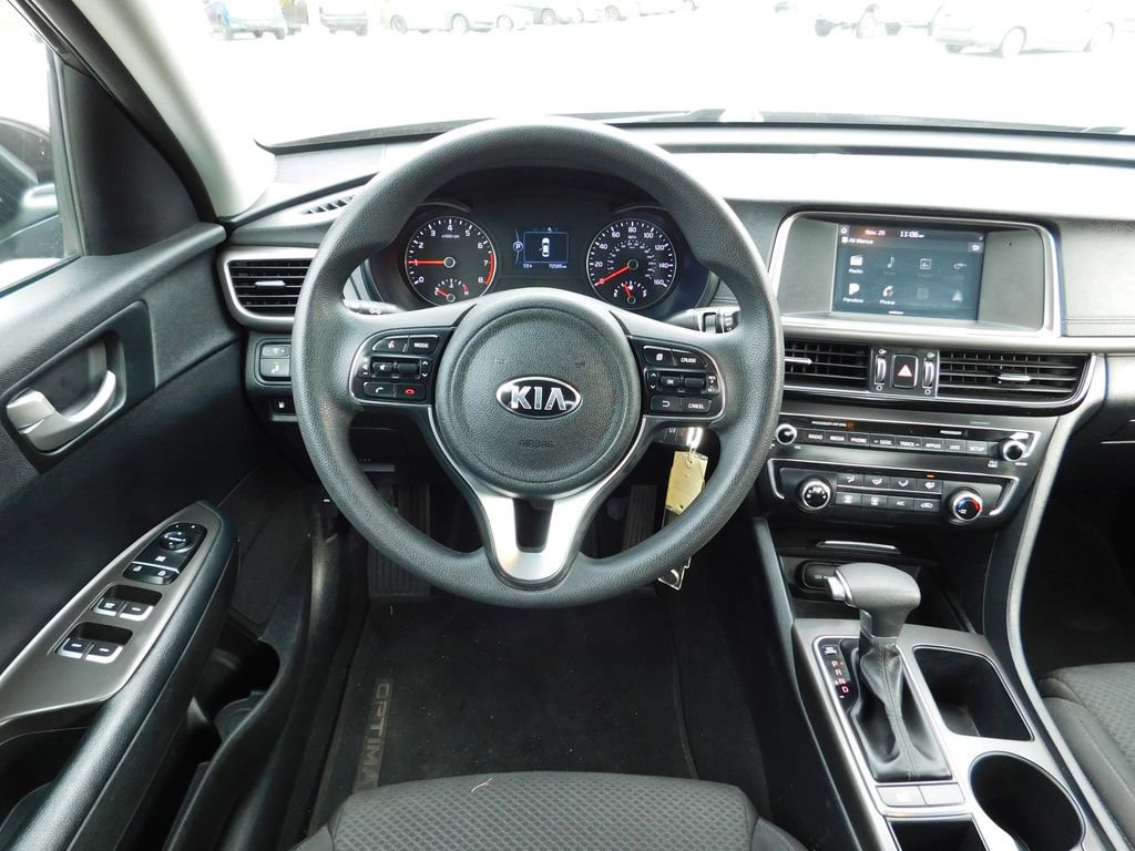 Used 2018 Kia Optima LX image 11