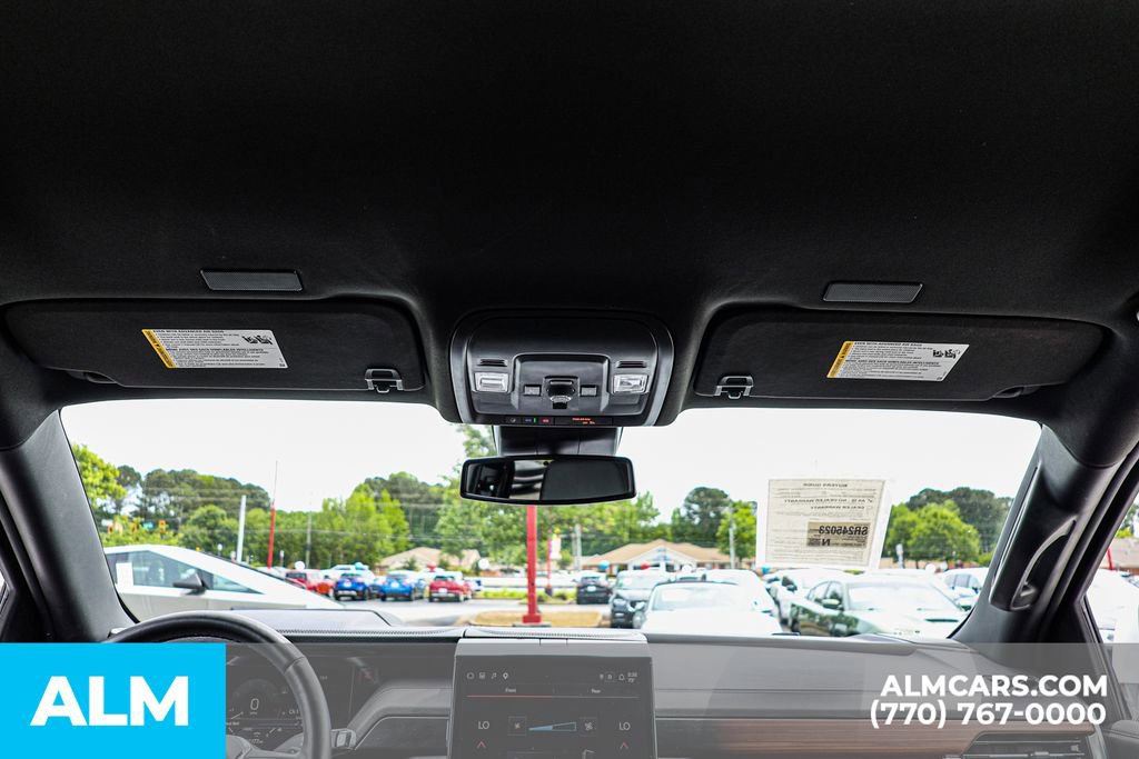 Used 2025 GMC Yukon Denali AWD/4WD image 57