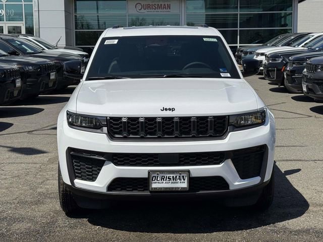 New 2026 Jeep Grand Cherokee Laredo image 6
