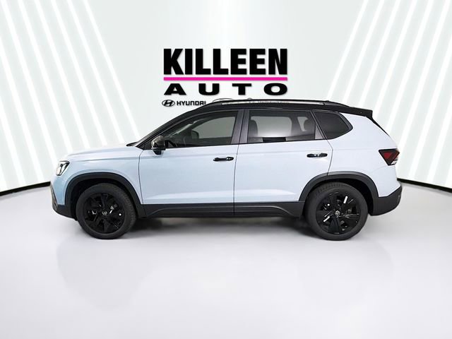 New 2026 Volkswagen Taos SE image 4