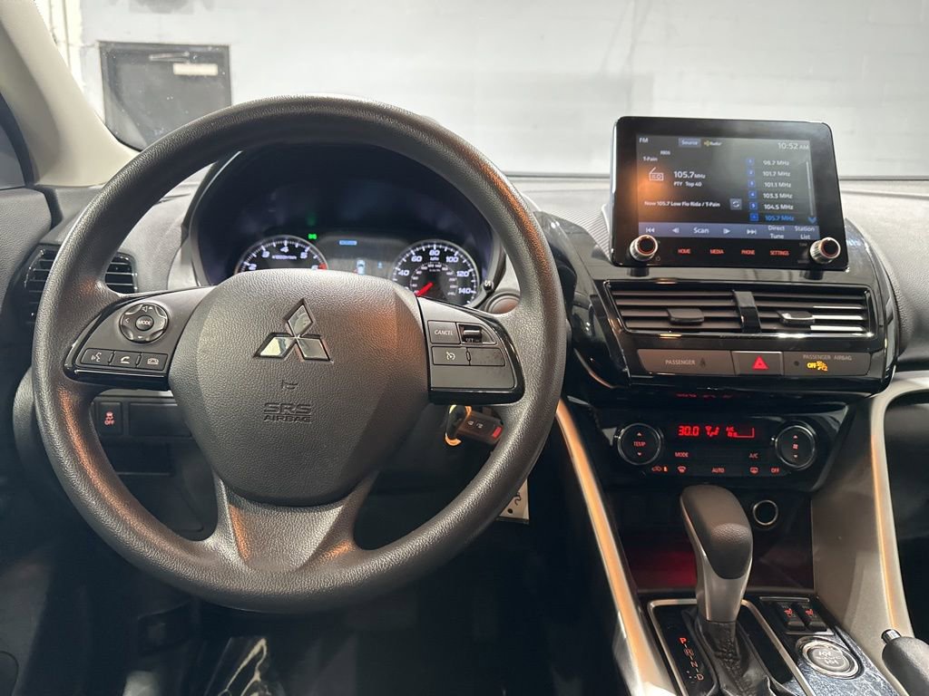 Used 2023 Mitsubishi Eclipse Cross LE image 8