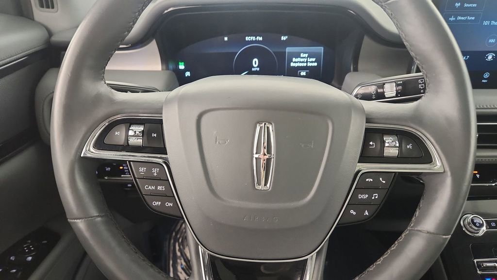 Used 2022 Lincoln Nautilus Reserve image 11