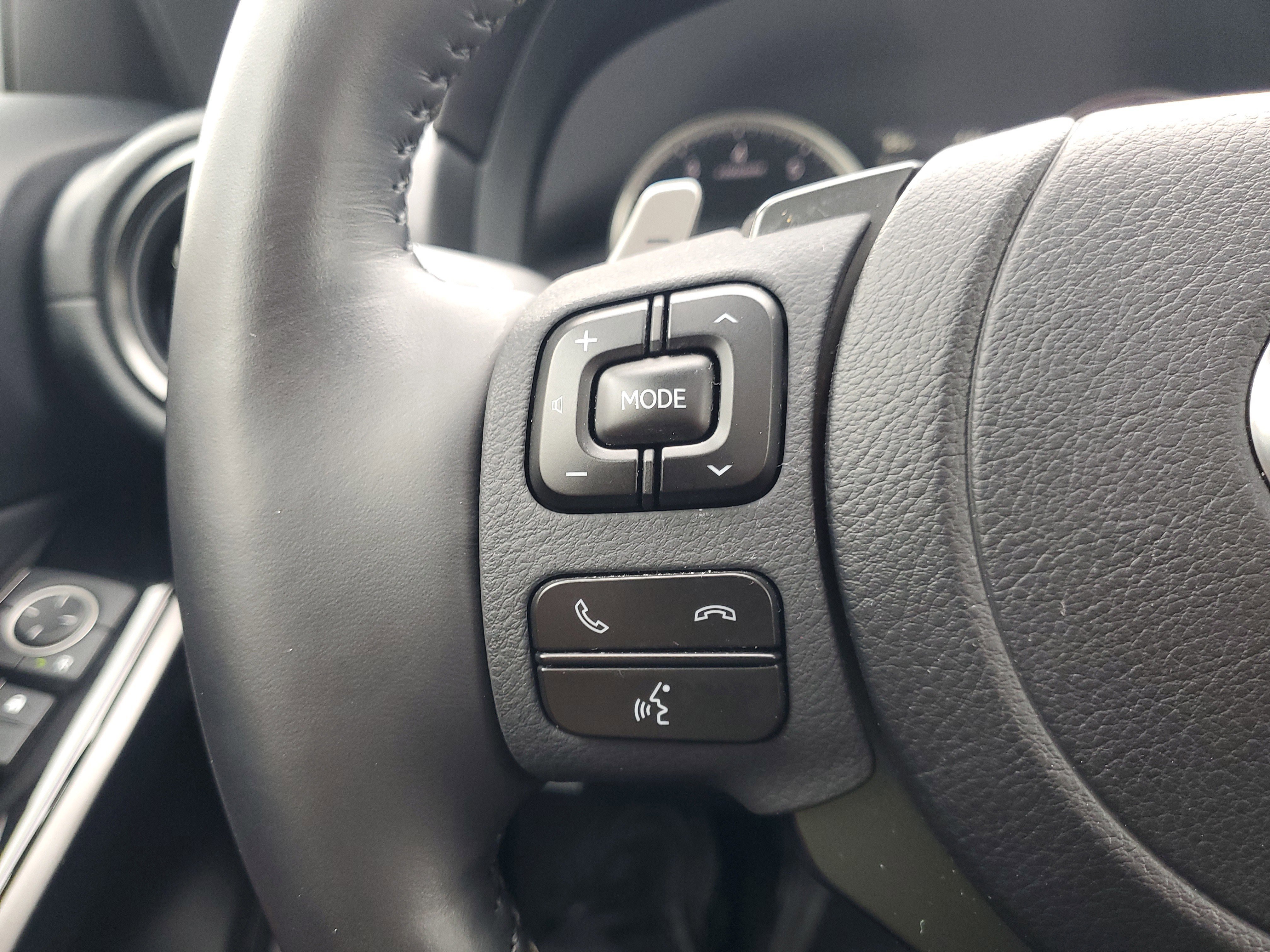 Used 2023 Lexus IS 300 w/ Comfort Package image 22