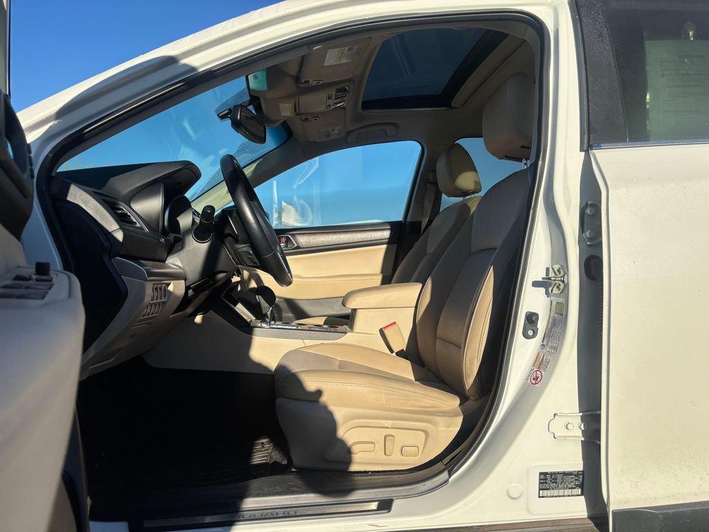 Used 2016 Subaru Outback 2.5i Limited image 3