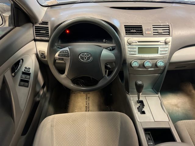 Used 2009 Toyota Camry LE image 18