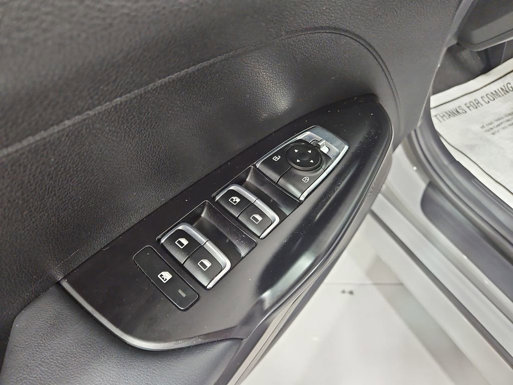Used 2024 Kia K5 GT-Line image 12