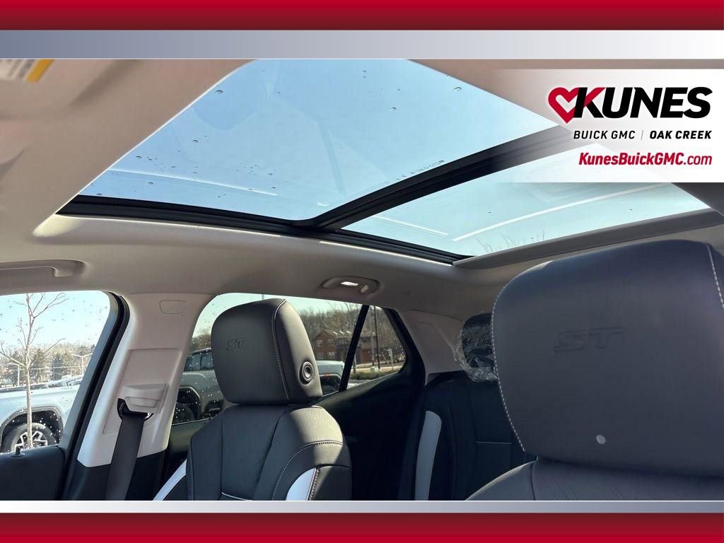 New 2025 Buick Envision Sport Touring image 18