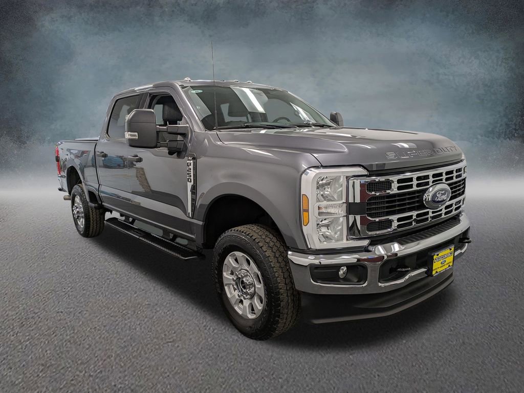 Used 2024 Ford F250 XLT w/ 360-Degree Camera Package AWD/4WD image 3