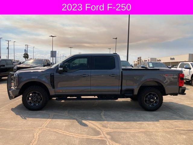 Used 2023 Ford F250 Lariat w/ Sport Appearance Package image 4