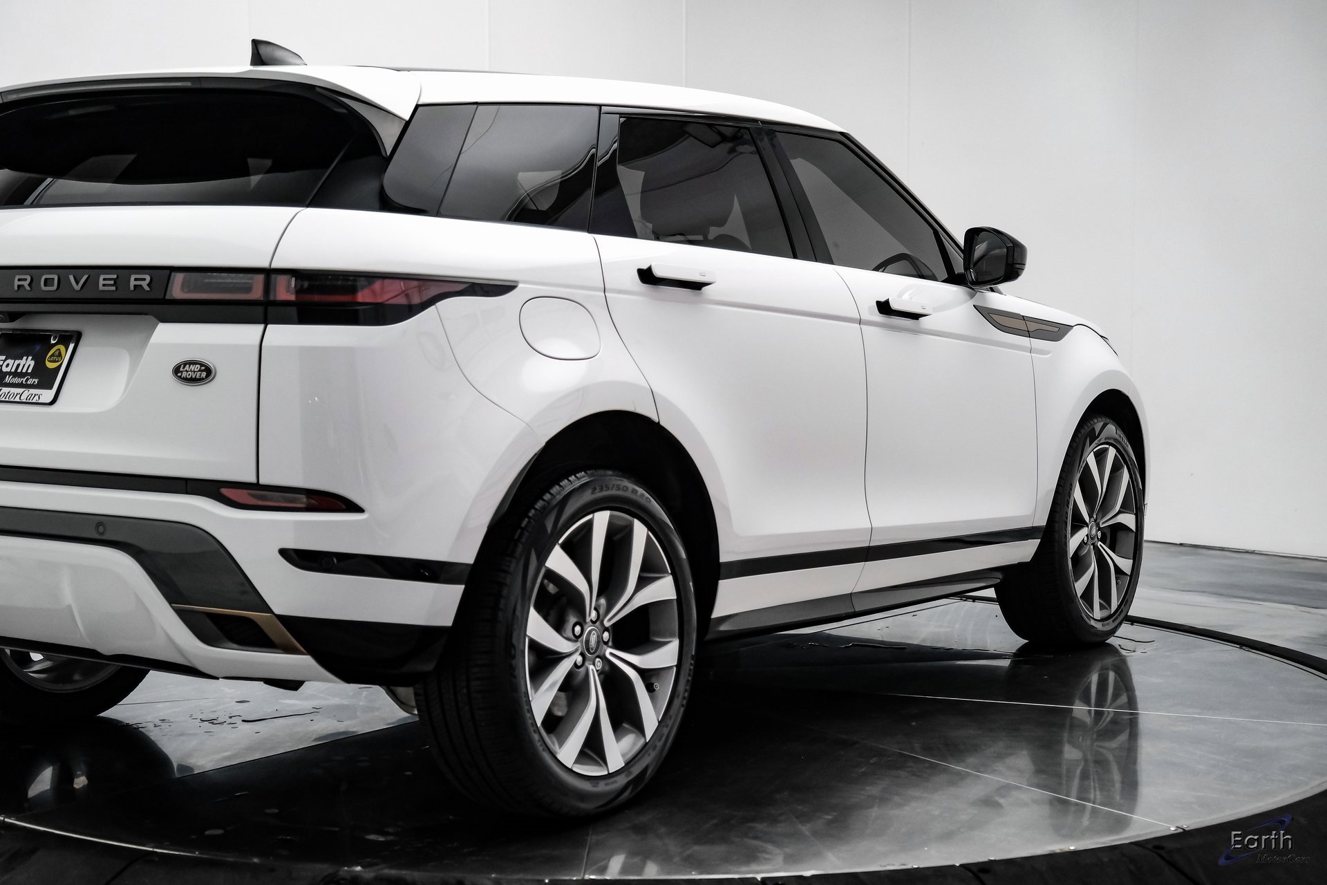 Used 2023 Land Rover Range Rover Evoque R-Dynamic S image 13